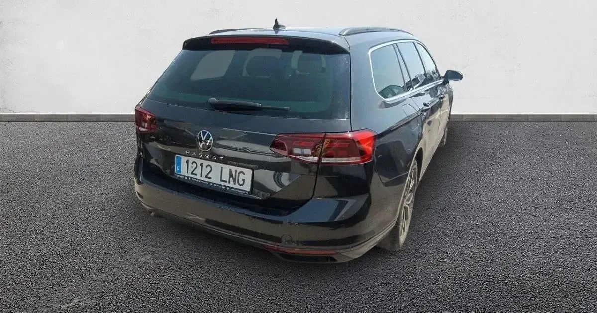 Usado VW Passat Executive 150 CV (110 kW) 2021 Familiar