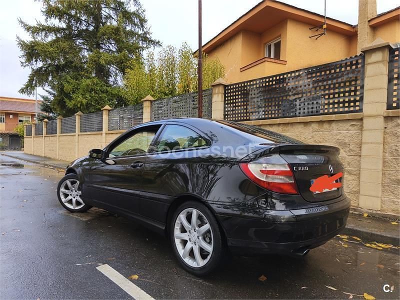 Negro Usado 2007 Mercedes C220 Berlina | 4500 € (Super precio) - Imagen 1/4