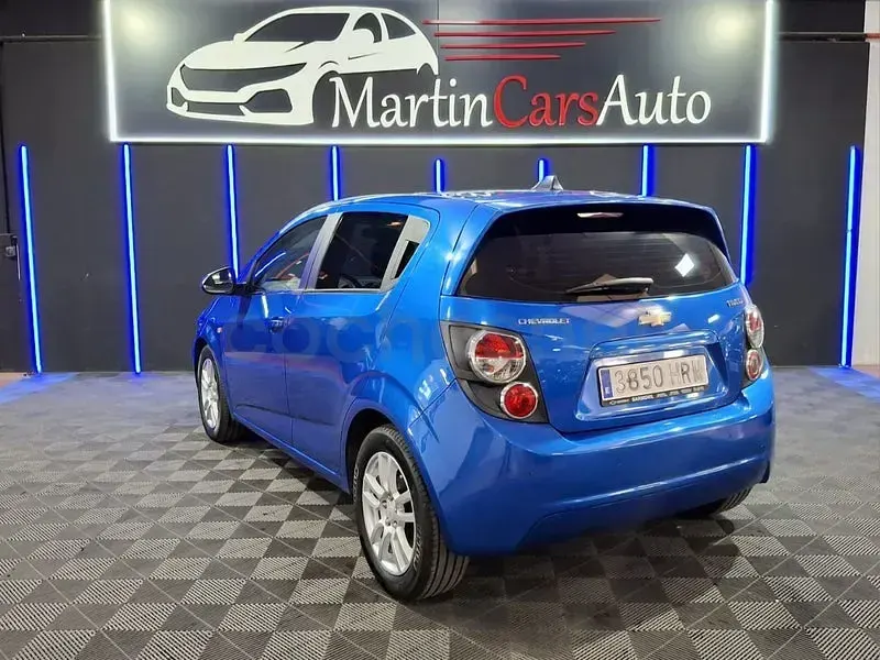 Usado Chevrolet Aveo LT 95 CV (69 kW) 2013 Azul Berlina