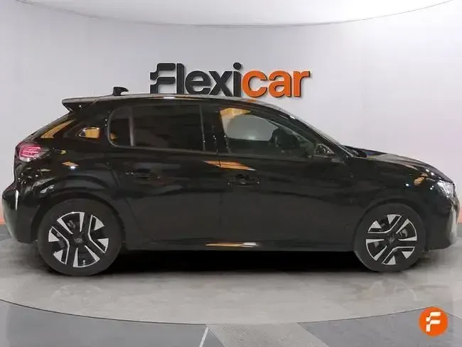 Usado Peugeot 208 Allure 100 CV (73 kW) 2025 Negro Utilitario