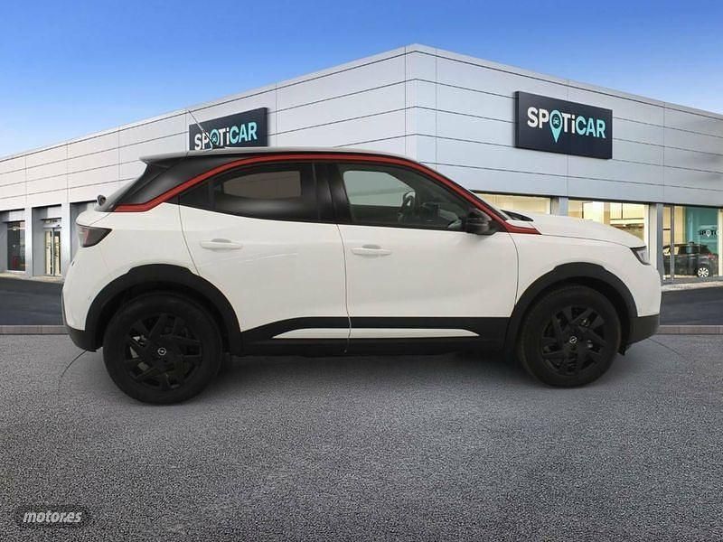 Usado Opel Mokka-e GSe 100 kW (136 CV) 2023 Arktis white SUV