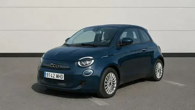Usado Fiat 500e Icon 86 kW (118 CV) 2023 Gris Utilitario