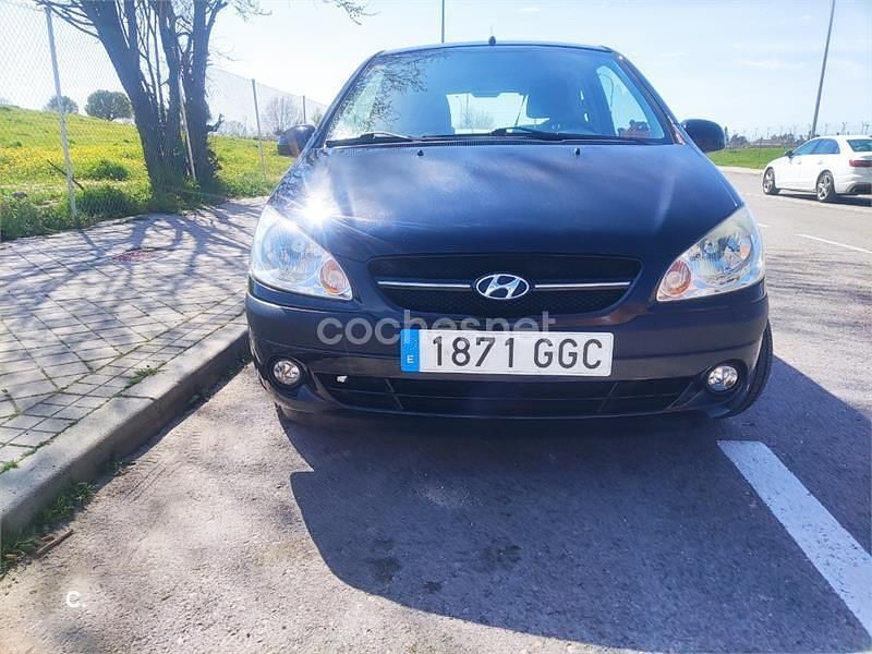 Usado Hyundai Getz GLS 110 CV (80 kW) 2008 Negro Utilitario