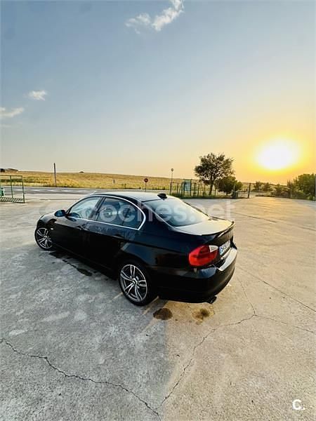 Negro Usado 2009 BMW 318 Berlina | 5500 € (Precio justo) - Imagen 1/4