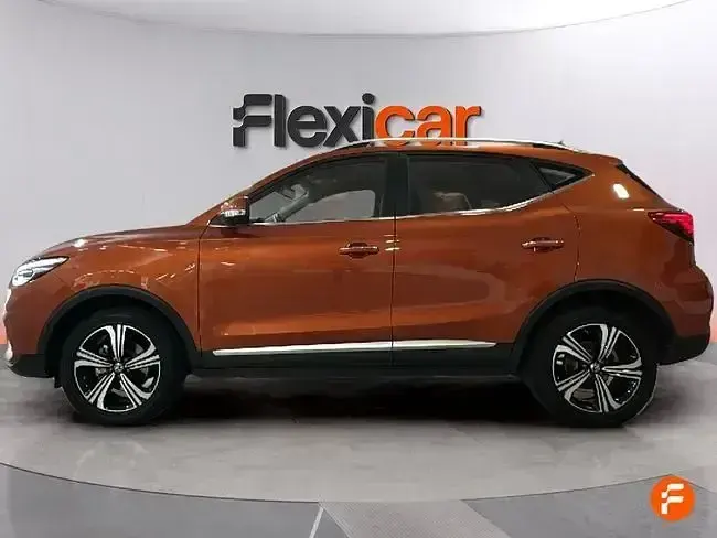 Usado MG ZS Comfort 106 CV (77 kW) 2023 Naranja SUV