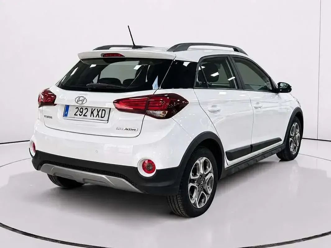 Usado Hyundai i20 101 CV (74 kW) 2019 Blanco Utilitario