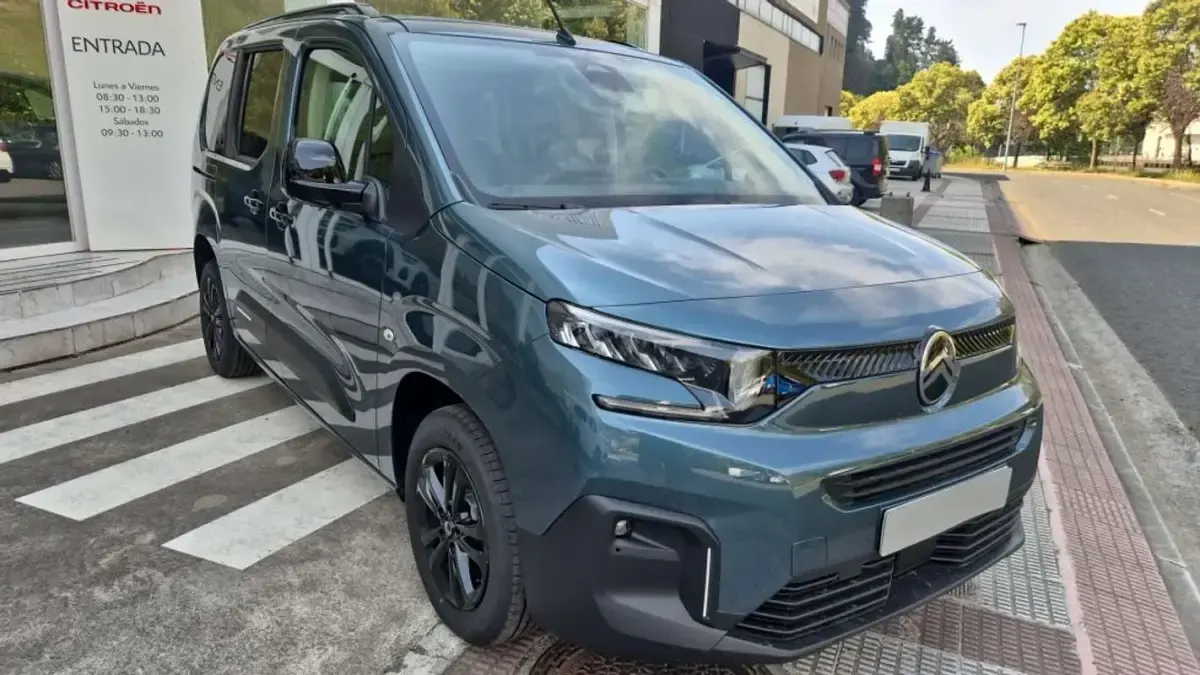 Nuevo Citroën Berlingo 102 CV (75 kW) 2026 Azul Monovolumen