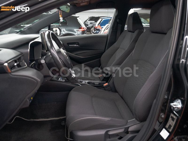 Usado Toyota Corolla Active 122 CV (89 kW) 2019 Negro Berlina