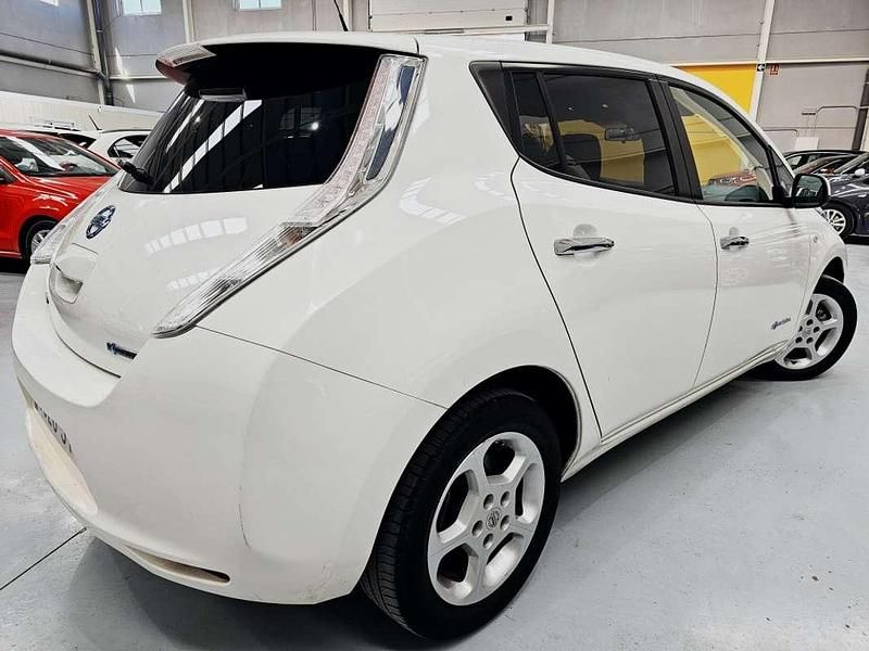 Usado Nissan Leaf Acenta 80 kW (109 HP) 2017 Branco Citadino