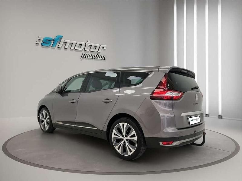 Usado Renault Grand Scénic IV Life 120 CV (88 kW) 2020 Gris / plata Monovolumen