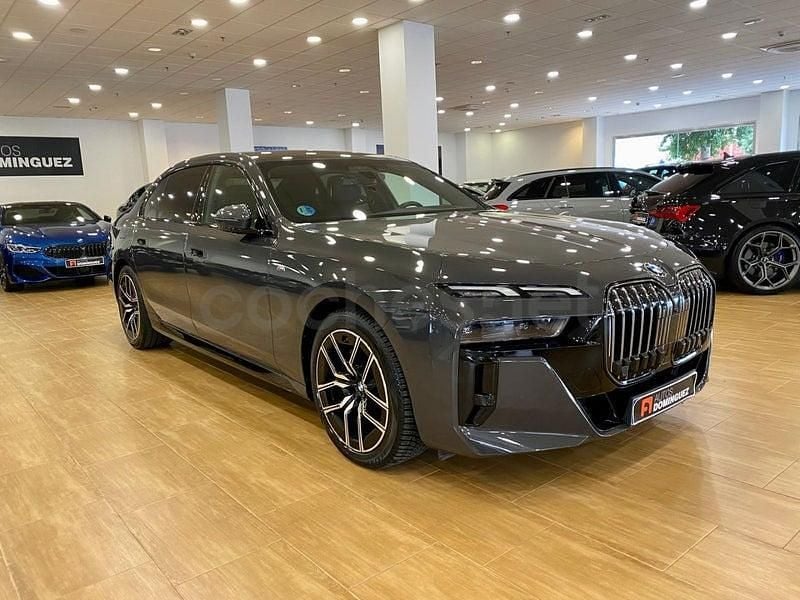 Usado BMW 740 299 CV (219 kW) 2024 Gris / plata Berlina