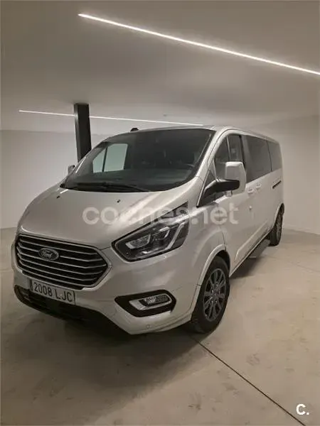 Usado Ford Tourneo Custom Titanium X 150 CV (110 kW) 2021 Gris / plata Van
