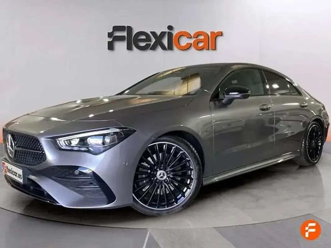Usado Mercedes CLA200 150 CV (110 kW) 2023 Gris Coupe