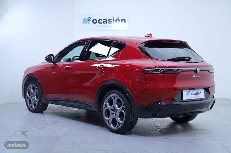 Usado Alfa Romeo Tonale Veloce 130 CV (95 kW) 2023 Rojo SUV