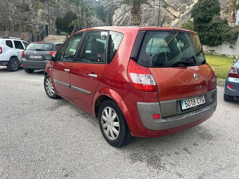 Usado Renault Scénic II Dynamique 120 CV (88 kW) 2004 Monovolumen