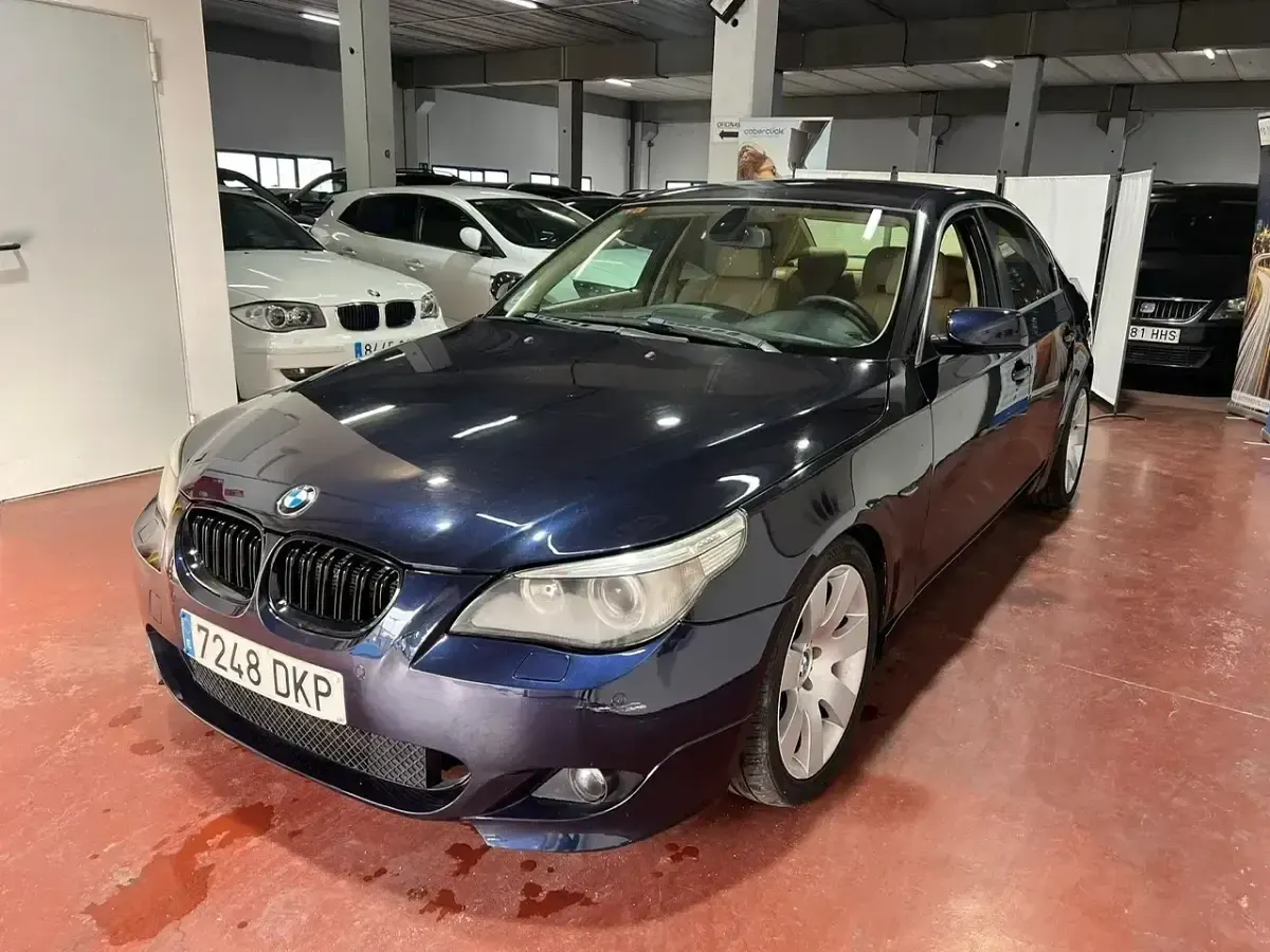 Usado BMW 535 272 CV (200 kW) 2005 Azul Berlina