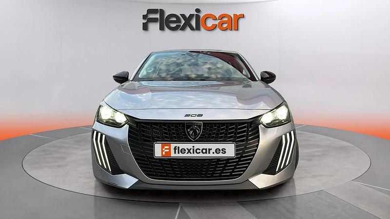 Usado Peugeot 208 Active 102 CV (75 kW) 2024 Gris Utilitario