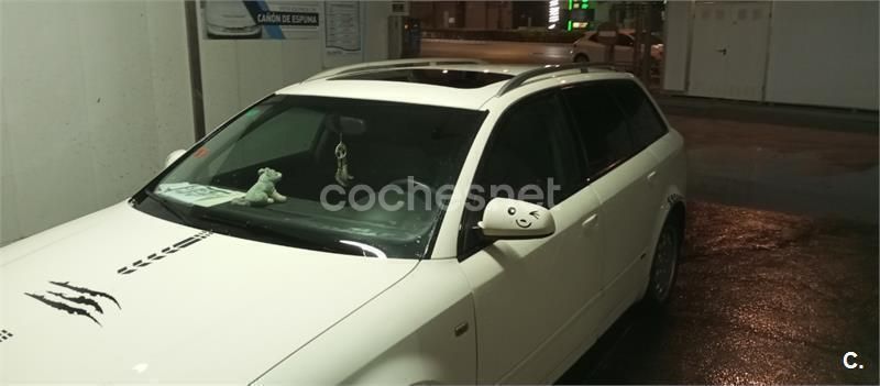Blanco Usado 2004 Audi A4 Familiar | 1995 € (Super precio) - Imagen 1/4