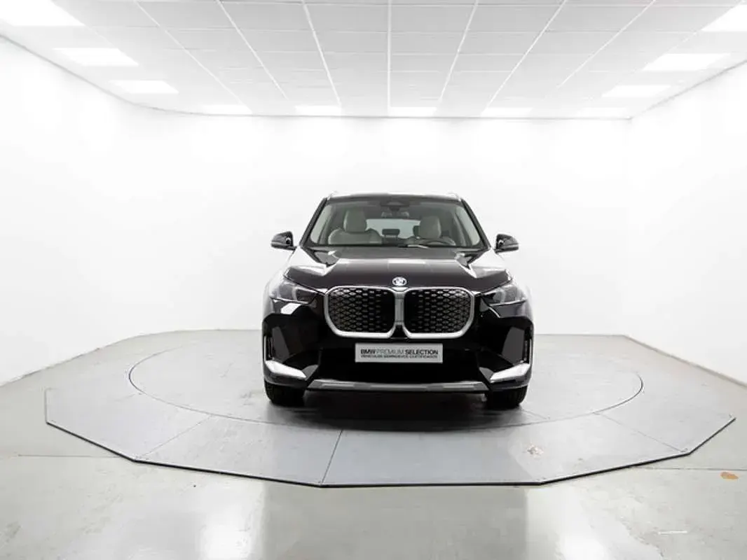 Usado BMW iX1 150 kW (204 CV) 2025 Negro SUV