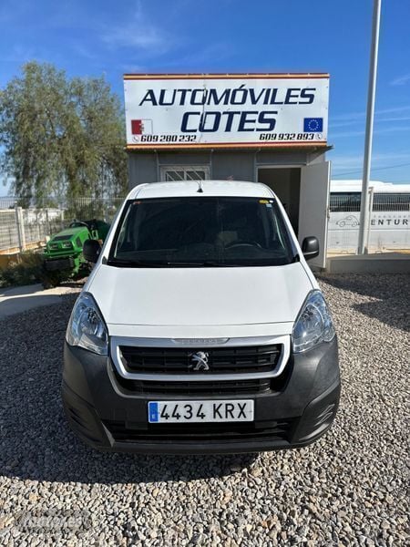 Usado Peugeot Partner 75 CV (55 kW) 2018 Blanco Monovolumen