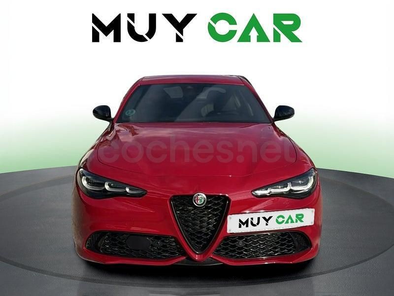 Usado Alfa Romeo Giulia Sprint 160 CV (117 kW) 2023 Rojo Berlina