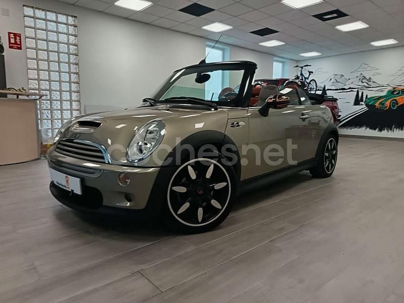 Gris / plata Usado 2007 Mini Cooper S Cabriolet Descapotable | 11.990 € (Precio justo) - Imagen 1/4