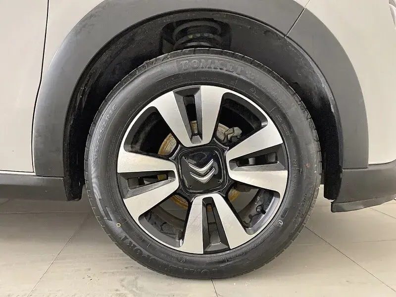 Usado Citroën C3 Feel 100 CV (73 kW) 2021 Gris Utilitario