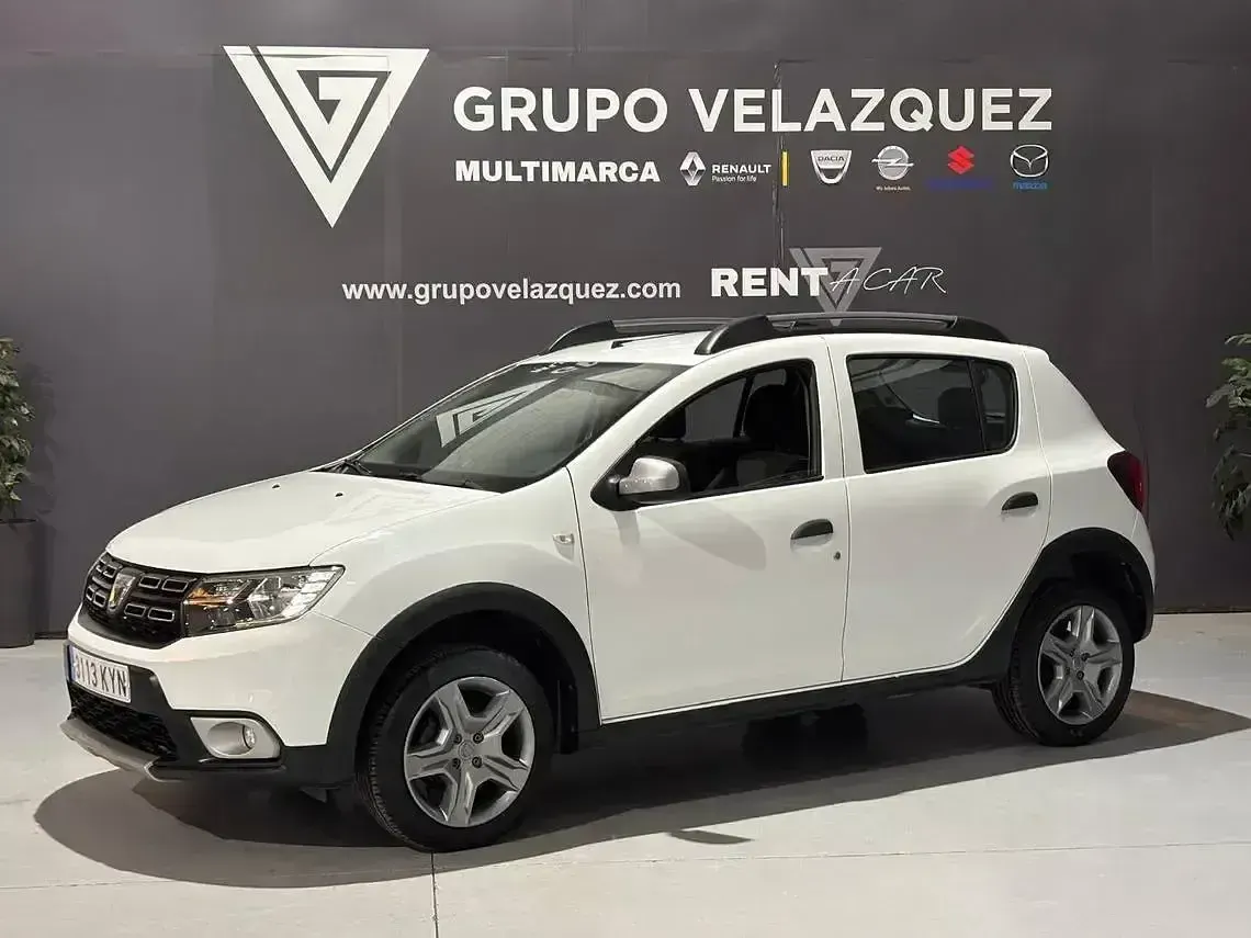 Usado Dacia Sandero Essentiel 73 CV (53 kW) 2019 Blanco Berlina