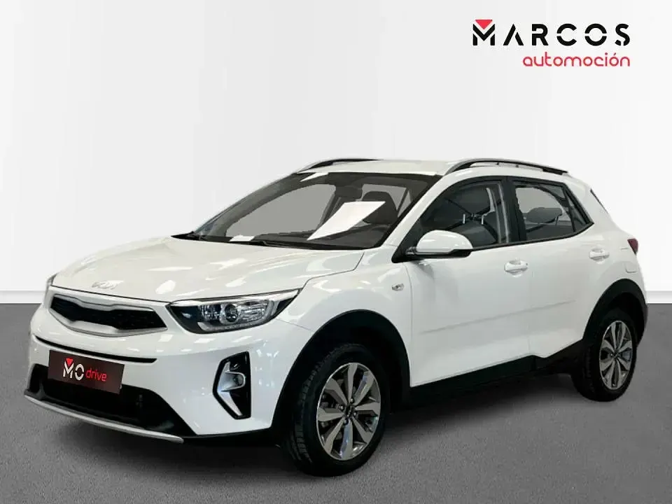 Usado Kia Stonic 100 CV (73 kW) 2023 SUV