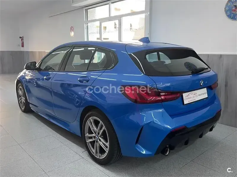 Usado BMW 118 M Sport 136 CV (100 kW) 2022 Azul Utilitario