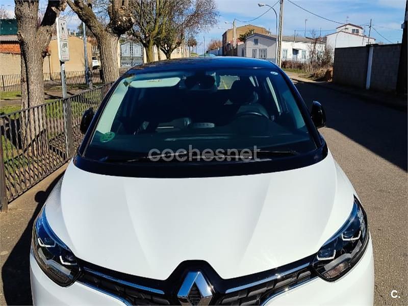 Usado Renault Scénic IV Zen 140 CV (102 kW) 2018 Blanco Monovolumen