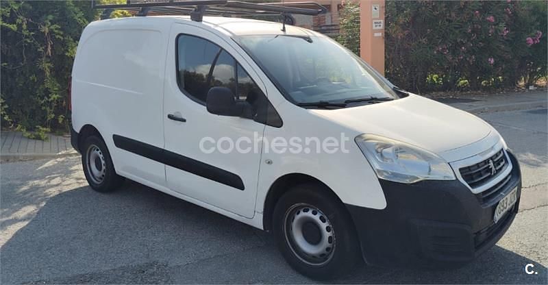 Blanco Usado 2016 Peugeot Partner Tepee Access Monovolumen | 5500 € (Super precio) - Imagen 1/4