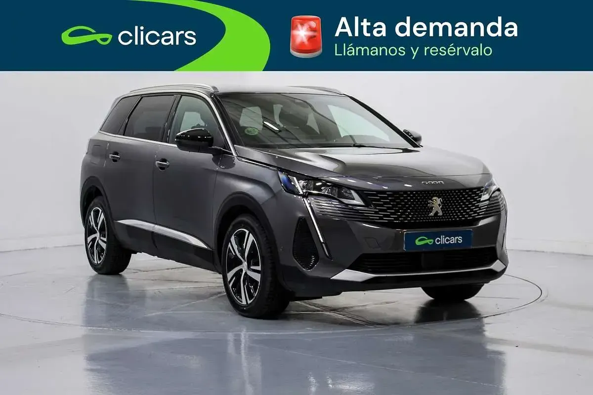 Usado Peugeot 5008 GT 131 CV (96 kW) 2023 Gris SUV
