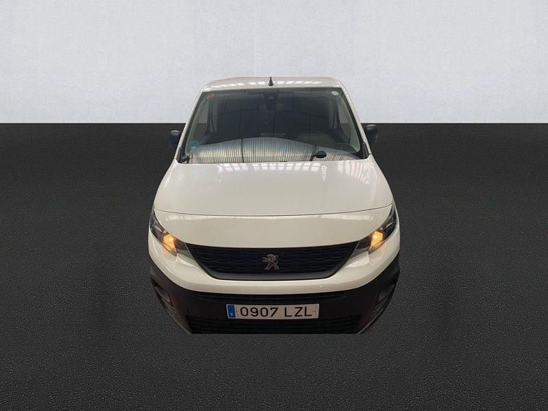 Usado Peugeot Partner Premium 98 CV (72 kW) 2022 Blanco Monovolumen