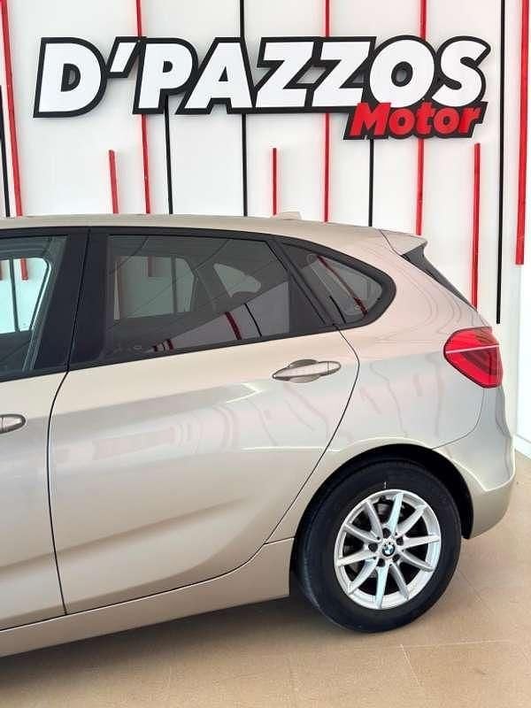 Usado BMW 216 Active Tourer 116 CV (85 kW) 2020 Beige Monovolumen