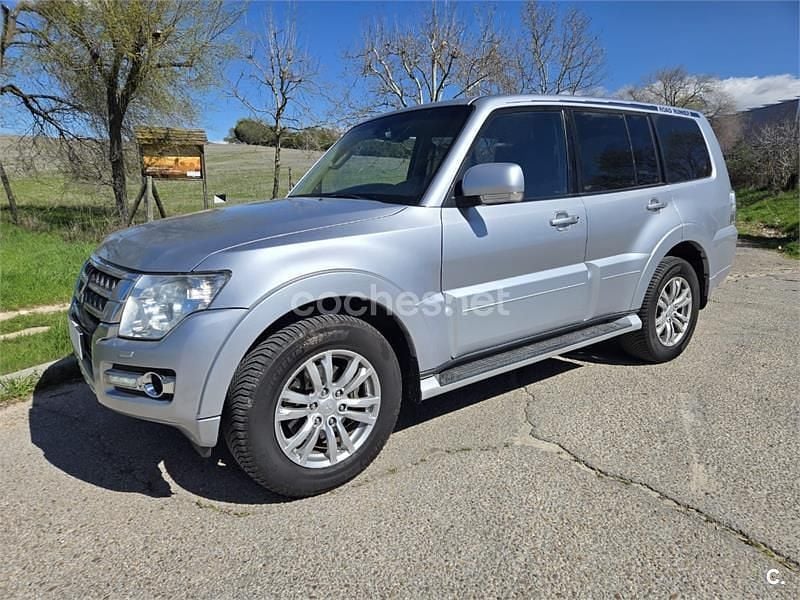 Usado Mitsubishi Montero 200 CV (147 kW) 2016 Gris / plata SUV