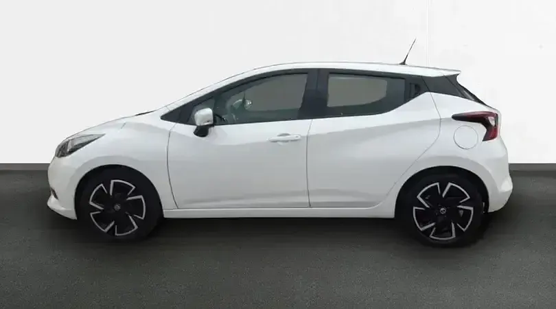 Usado Nissan Micra Acenta 92 CV (67 kW) 2021 Glaze white (metalizado) Utilitario