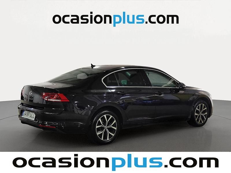 Usado VW Passat Executive 150 CV (110 kW) 2020 Negro Berlina