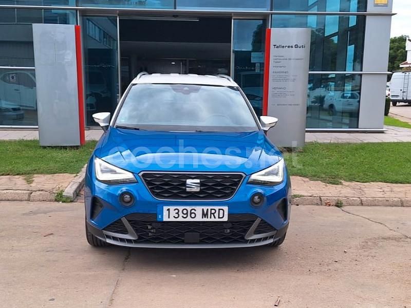 Azul Usado 2024 Seat Arona FR SUV | 19.900 € (Precio justo) - Imagen 1/4