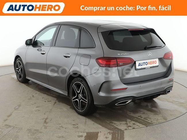 Usado Mercedes B250e AMG line 218 CV (160 kW) 2024 Gris Monovolumen