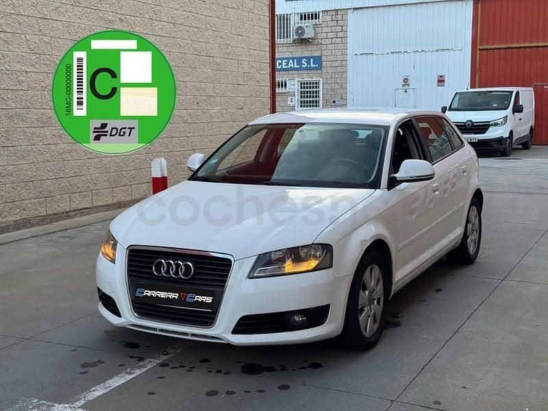 Usado Audi A3 Attraction 125 CV (91 kW) 2009 Blanco Utilitario