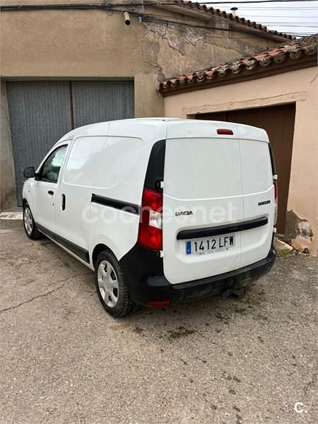 Usado Dacia Dokker 95 CV (69 kW) 2020 Blanco Monovolumen