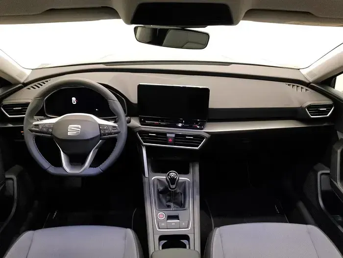 Usado Seat Leon Style 116 CV (85 kW) 2025 Azul