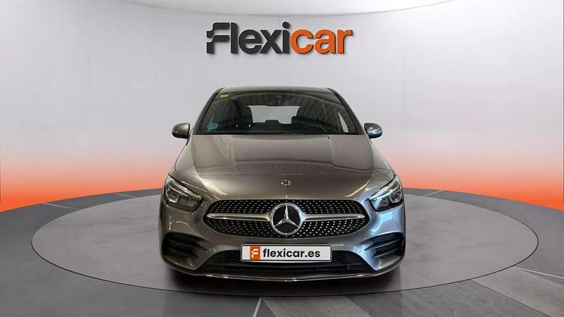 Usado Mercedes B200 150 CV (110 kW) 2020 Gris Monovolumen