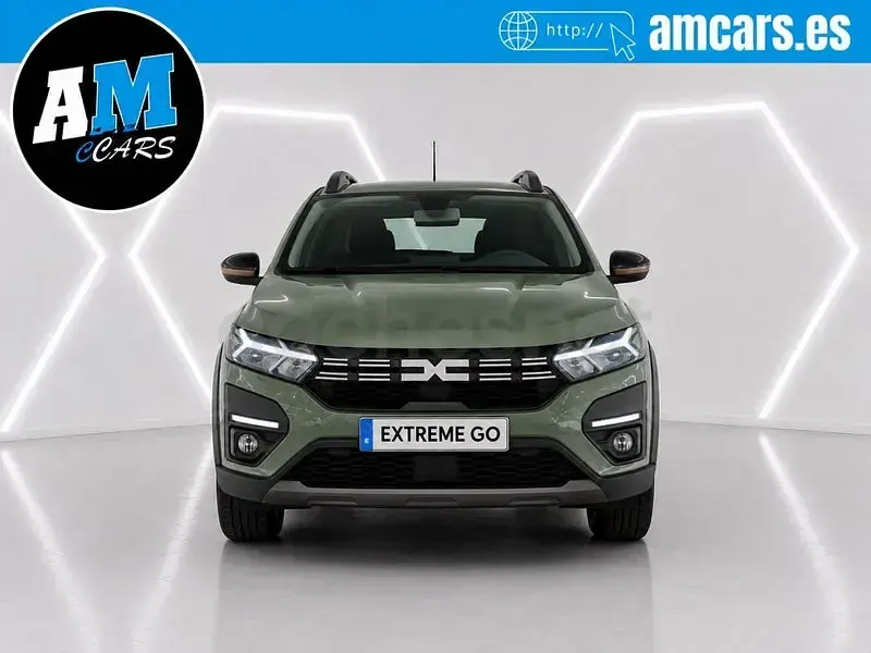 Usado Dacia Sandero Extreme 91 CV (66 kW) 2023 Verde Berlina