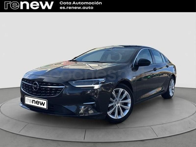 Usado Opel Insignia Business Elegance 174 CV (127 kW) 2021 Gris / plata Berlina