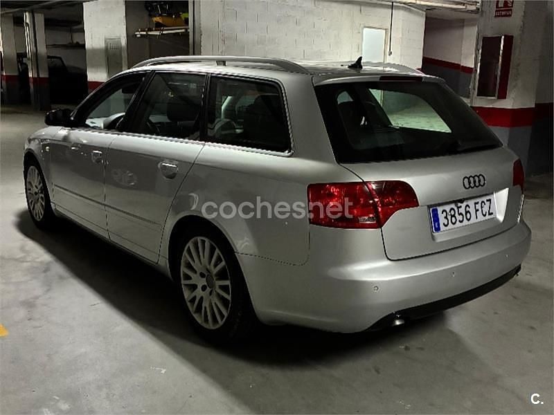 Usado Audi A4 140 CV (102 kW) 2006 Gris / plata Familiar