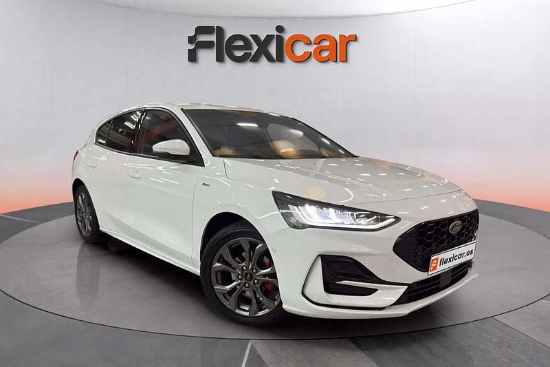 Blanco Usado 2022 Ford Focus ST-Line Berlina | 17.090 € (Precio justo) - Imagen 1/4