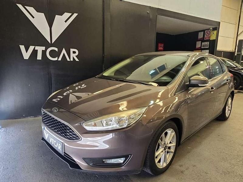 Gris Usado 2015 Ford Focus S Utilitario | 7490 € (Precio justo) - Imagen 1/4