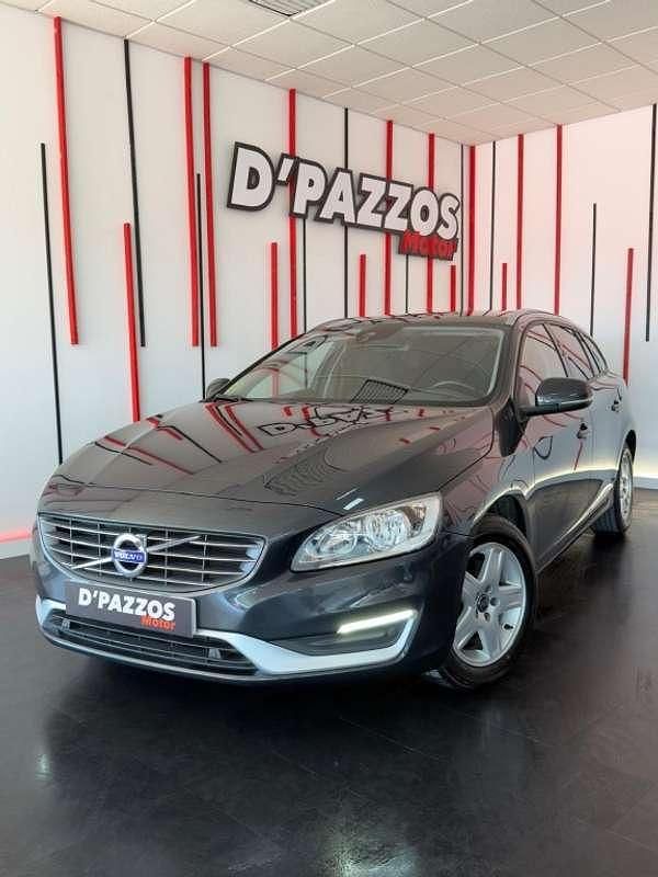 Usado Volvo V60 Momentum 114 CV (83 kW) 2015 Gris Familiar